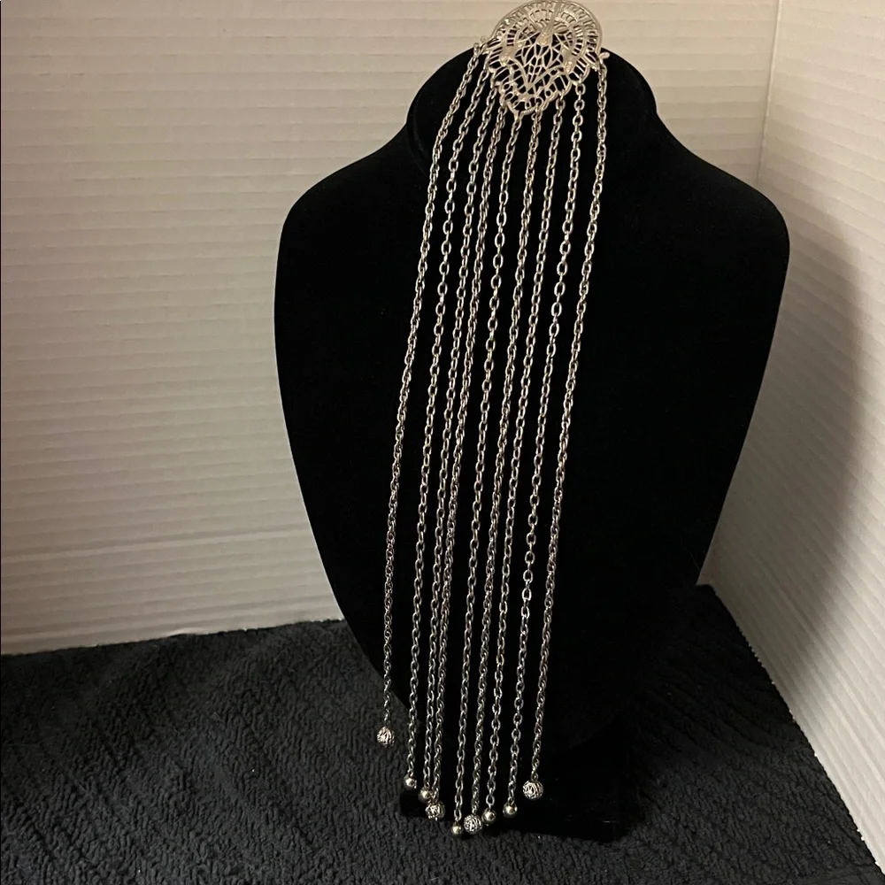 Elegant Silver Chain Tie Brooch Necklace Approximately 12” Long - Picture 5 of 9